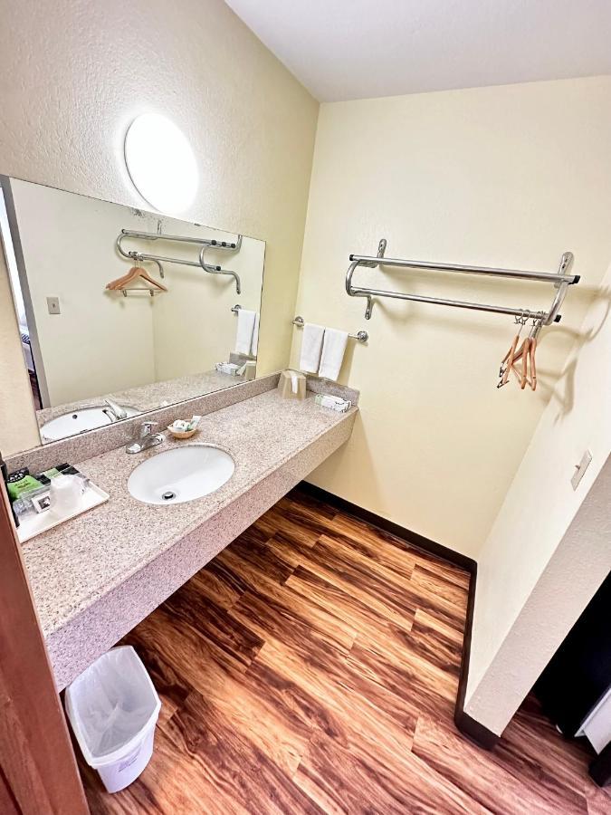 Motel Regency Iola